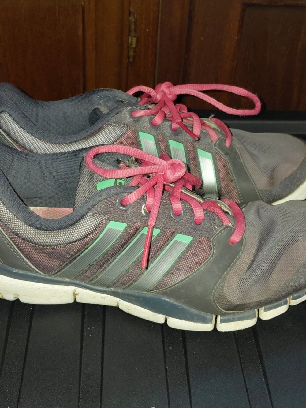 Adidas Adipure Trainer Women’s Size 7 Gray Pink Green Training Shoes G44901